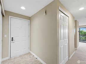 1700 W Sunn Fjord Lane L202, Bremerton WA 98312