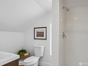 4323 15th Avenue S, Seattle WA 98108