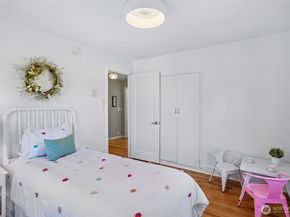 4323 15th Avenue S, Seattle WA 98108