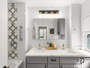 4605 170th Place NE 7, Redmond WA 98052