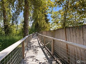4605 170th Place NE 7, Redmond WA 98052