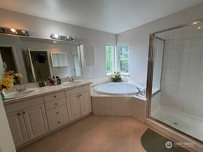 6748 161st Avenue SE A, Bellevue WA 98006