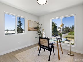 7103 210 Street SW B, Edmonds WA 98026