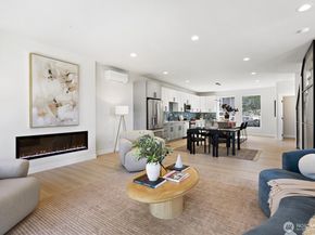 7103 210 Street SW B, Edmonds WA 98026
