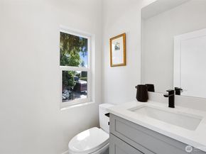 7103 210 Street SW B, Edmonds WA 98026