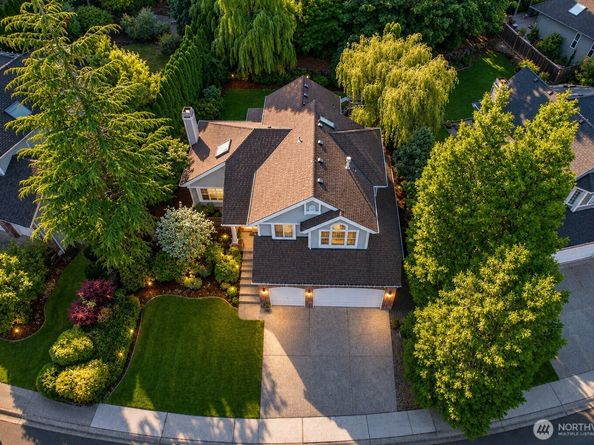 18010 NE 109 Court, Redmond WA 98052