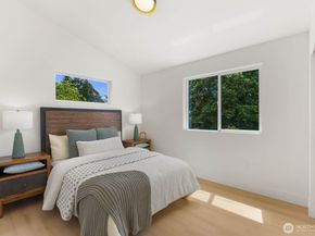 11748 Dayton Avenue N, Seattle WA 98133