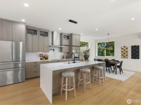11748 Dayton Avenue N, Seattle WA 98133