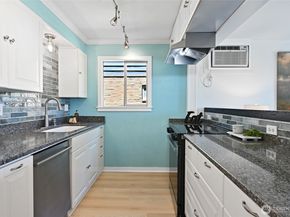 4219 Whitman Avenue N 4, Seattle WA 98103