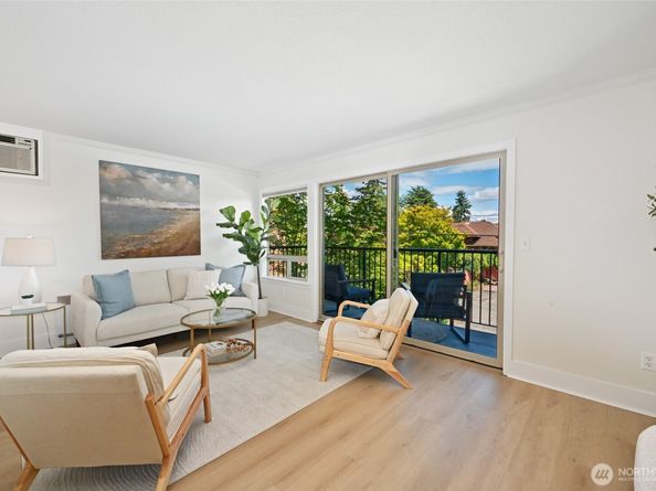 4219 Whitman Avenue N 4, Seattle WA 98103