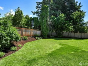 6530 W Mercer Way, Mercer Island WA 98040