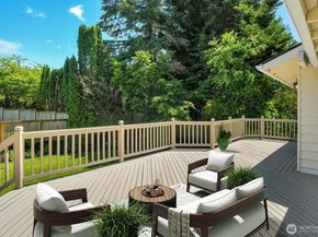 6530 W Mercer Way, Mercer Island WA 98040