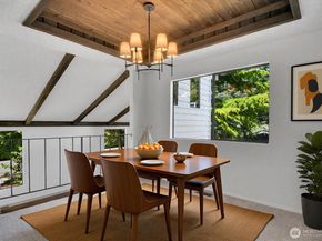 6530 W Mercer Way, Mercer Island WA 98040