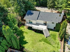 6530 W Mercer Way, Mercer Island WA 98040