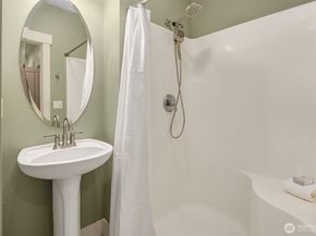 9551 NE South Beach Drive 3G, Bainbridge Island WA 98110