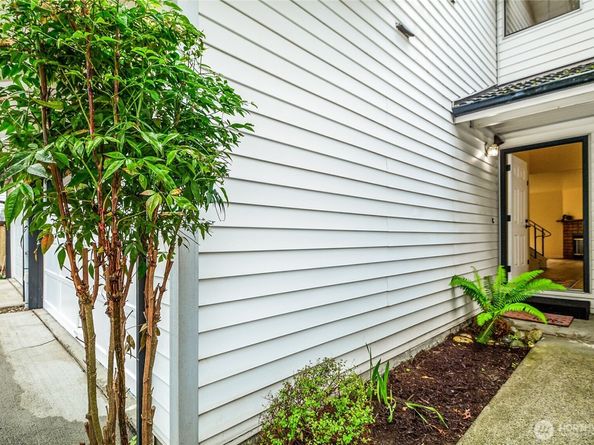 4201 NE 5th Street 4117, Renton WA 98059