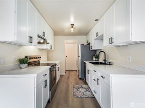 4201 NE 5th Street 4117, Renton WA 98059