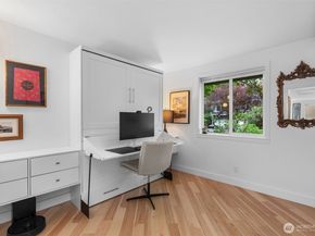 2400 E Howell Street E, Seattle WA 98122