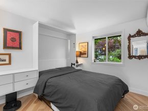 2400 E Howell Street E, Seattle WA 98122