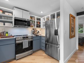 2400 E Howell Street E, Seattle WA 98122