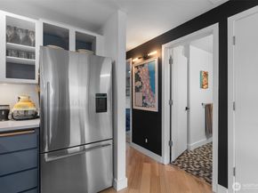 2400 E Howell Street E, Seattle WA 98122