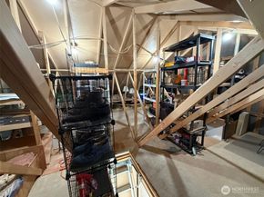 2400 E Howell Street E, Seattle WA 98122