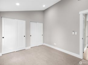 503 NE 42nd Street, Seattle WA 98105