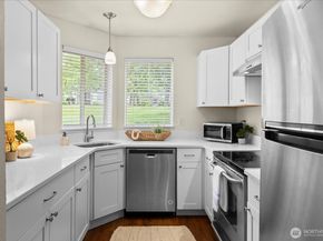 5300 Harbour Pointe Boulevard 305J, Mukilteo WA 98275