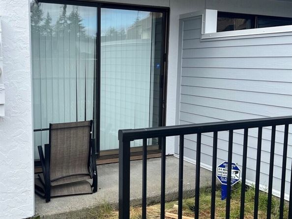 12434 Ambaum Blvd SW 106, Seattle WA 98146