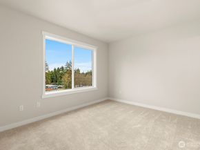 16823 Alder Way L4, Lynnwood WA 98037
