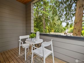 18355 3rd Avenue NE, Shoreline WA 98155