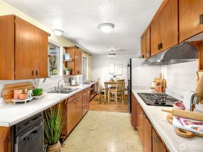 902 N 149th Street, Shoreline WA 98133