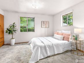 902 N 149th Street, Shoreline WA 98133