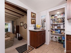 18701 10th Avenue NE, Poulsbo WA 98370