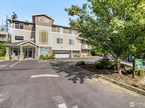 20028 15th Avenue NE 104, Shoreline WA 98155