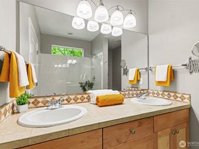 12223 NE 109th Way, Kirkland WA 98033