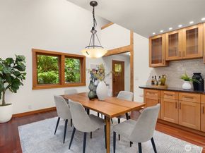 9641 Mandus Olson Road NE, Bainbridge Island WA 98110
