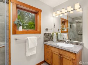 9641 Mandus Olson Road NE, Bainbridge Island WA 98110
