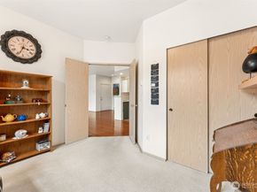 23511 54th Avenue S 16, Kent WA 98032