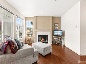 23511 54th Avenue S 16, Kent WA 98032