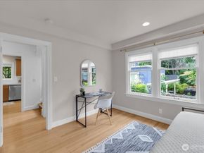 1955 21st Avenue E, Seattle WA 98112