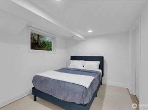 1955 21st Avenue E, Seattle WA 98112
