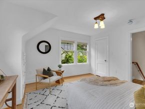 1955 21st Avenue E, Seattle WA 98112