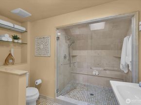 1955 21st Avenue E, Seattle WA 98112