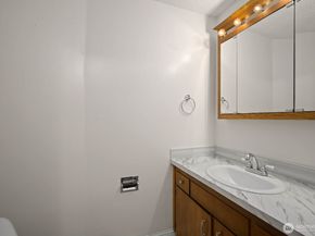 1425 S Puget Drive 117, Renton WA 98055