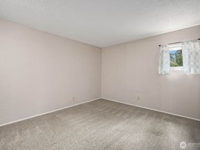 1425 S Puget Drive 117, Renton WA 98055