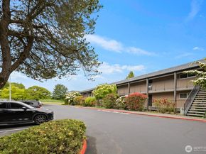 1425 S Puget Drive 117, Renton WA 98055