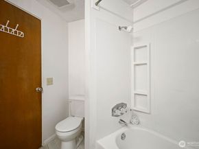 1425 S Puget Drive 117, Renton WA 98055