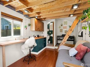 5405 25th Avenue SW, Seattle WA 98106