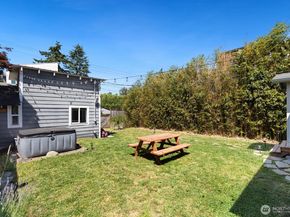 5405 25th Avenue SW, Seattle WA 98106